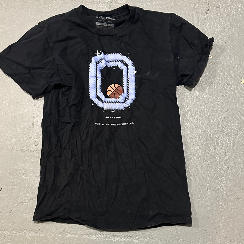 Overtime men’s size small Black Graphic T-Shirt basketball